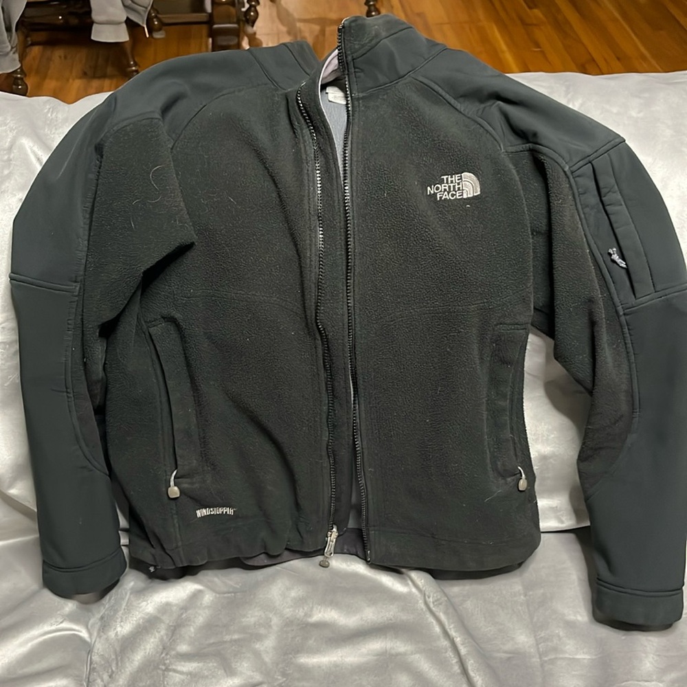Women’s north face jacketet black fleecee windstopper medium